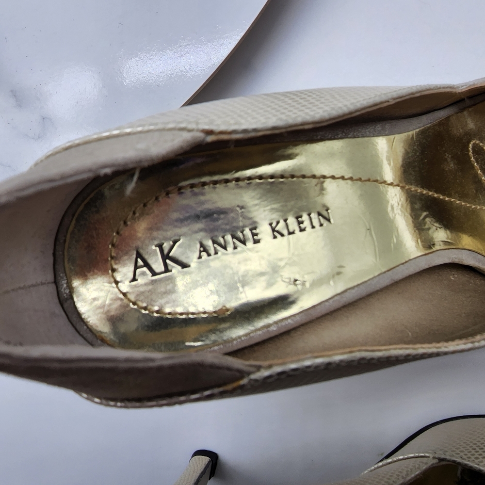 Aus 7 Anne Klein Gold Metallic Leather Open Toe Heels - Picture 2 of 16